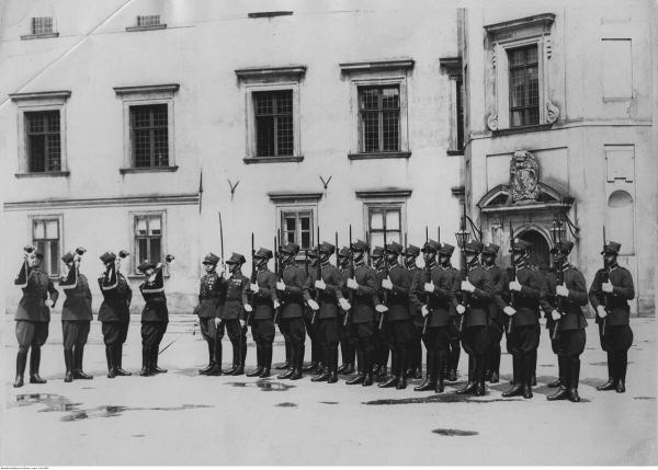 Oleś Wawrzkowicz - Nacjonalizm znaczy służba!